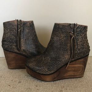 Bedstu studded go go boots